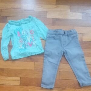 Aqua Long Sleeve Top and Gray Jeans Set girl 2T